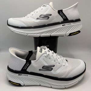 🚫SOLD - NO AVAILABLE Skechers Go Run Max Cushion Slip Ins White Sneakers Mens
